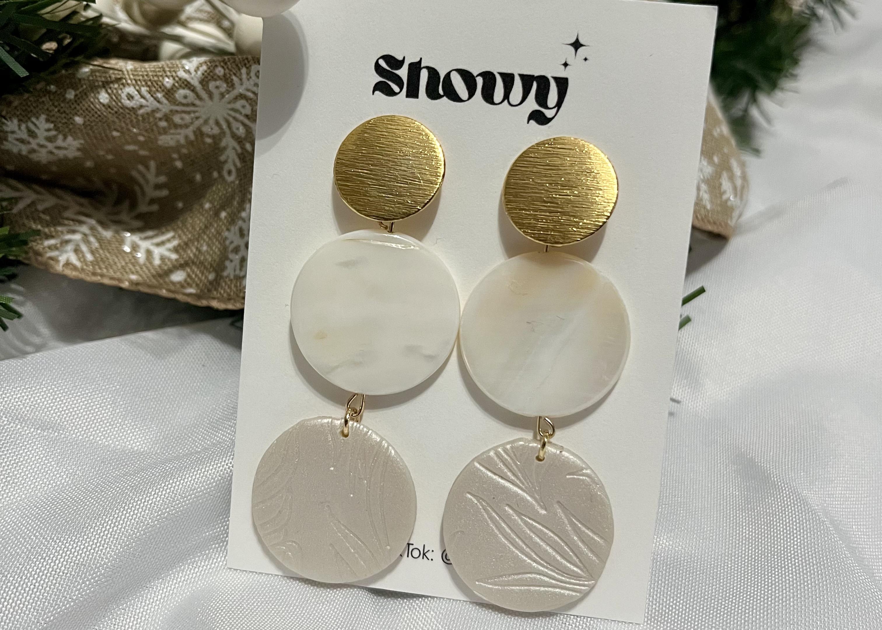 FullSizeRender - lucia gomez.jpeg__PID:e42e36f6-615d-441a-8fb4-d614a1228d92